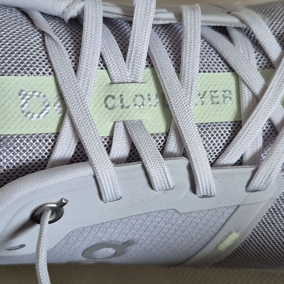 On Running Light Cloudflyer Gray and Mint Sneakers - Picture 4 of 16